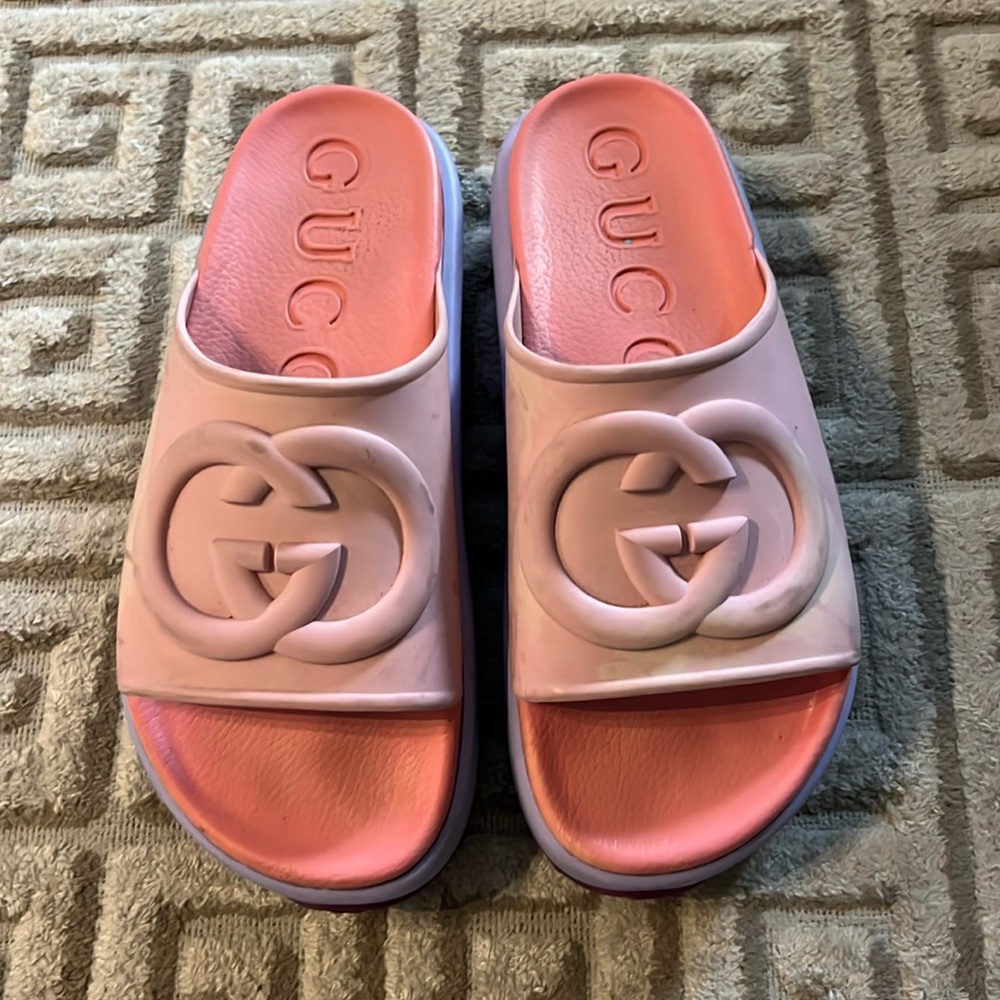 Gucci 🩴 flip flops